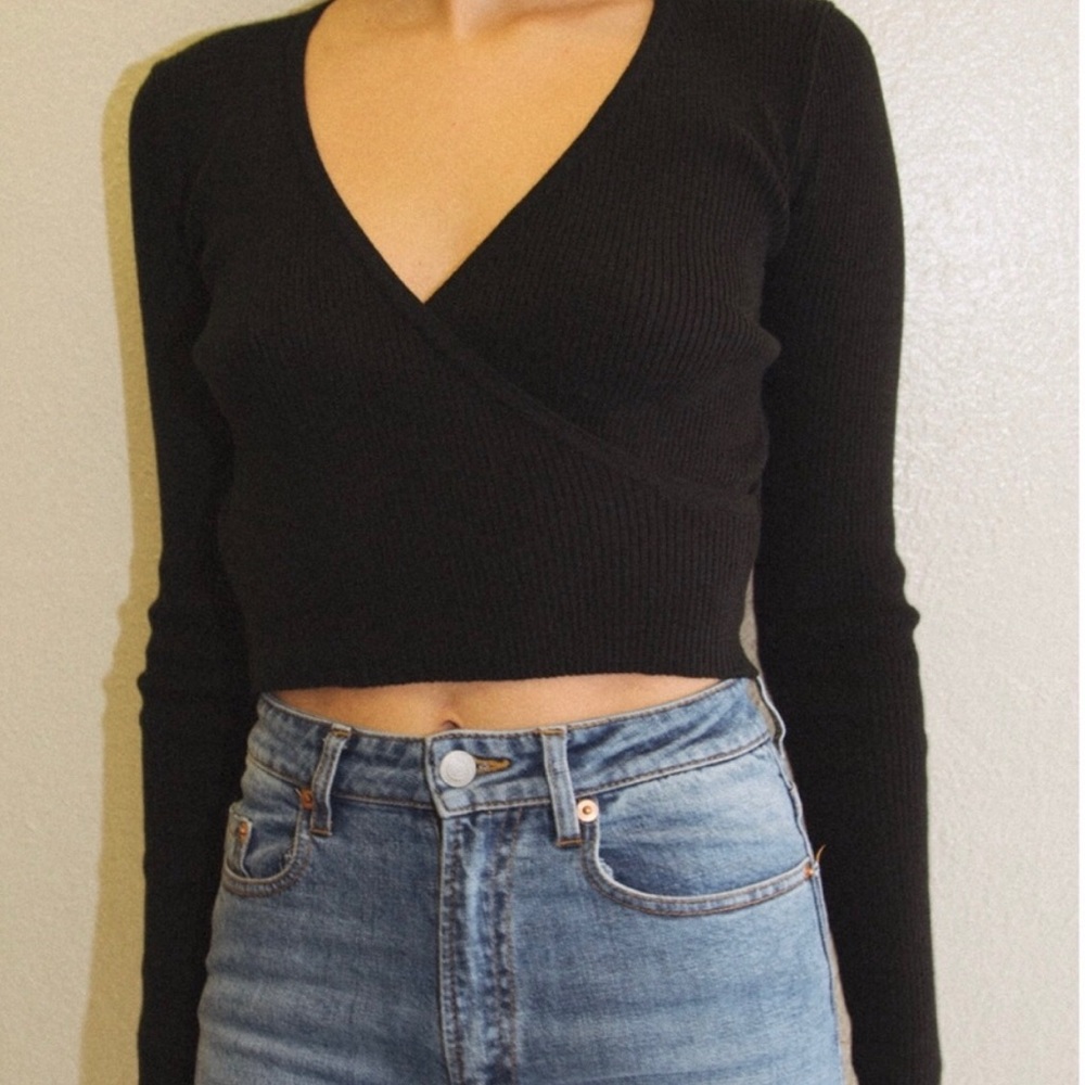 brandy melville katie sweater